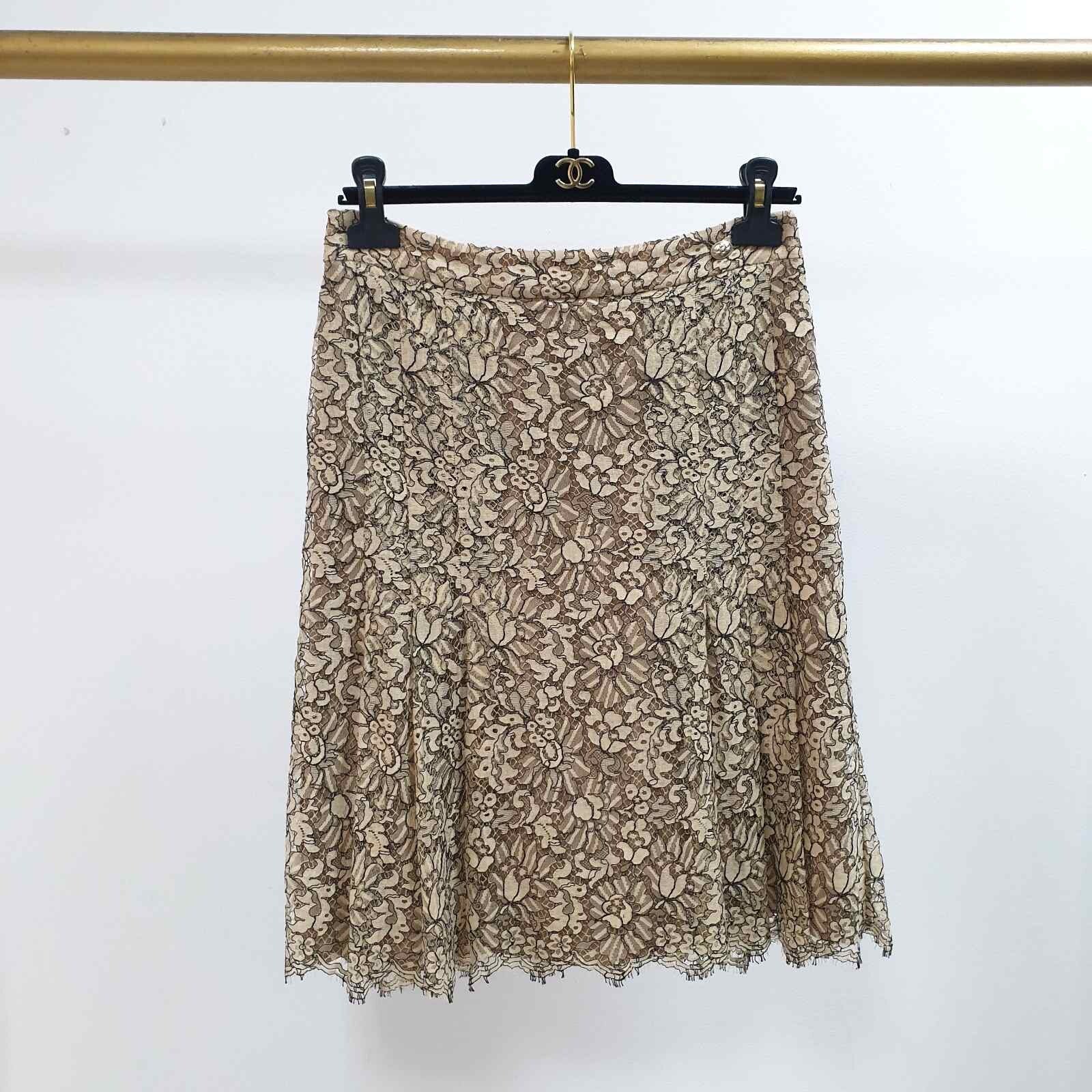 Chanel Beige Floral Lace Skirt Size 40