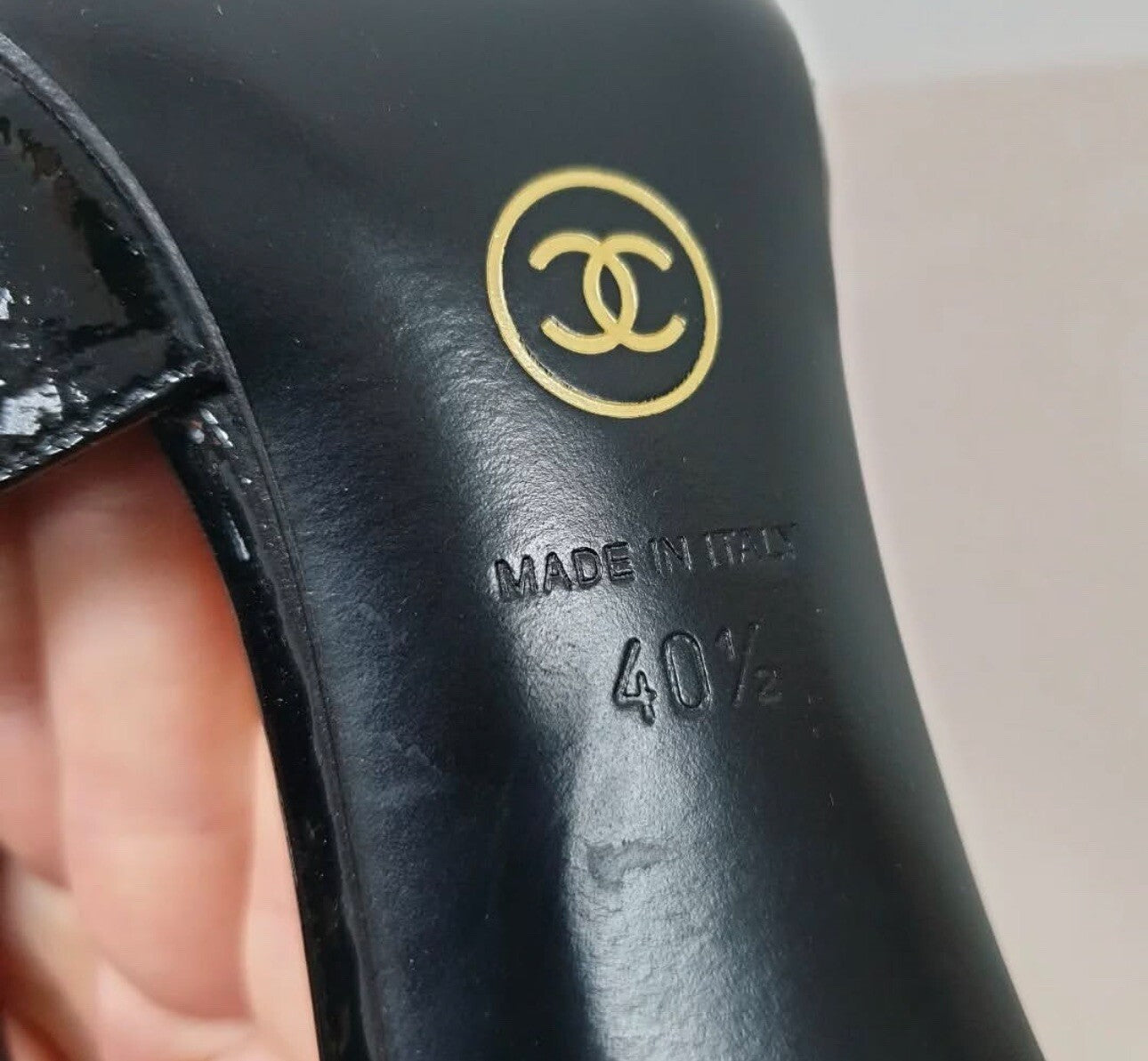 NWOB Chanel Gold Black Heels Sz.40,5