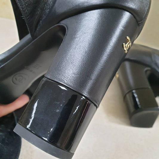 Chanel Black Leather Lace Up Heeled Sandals Sz.38