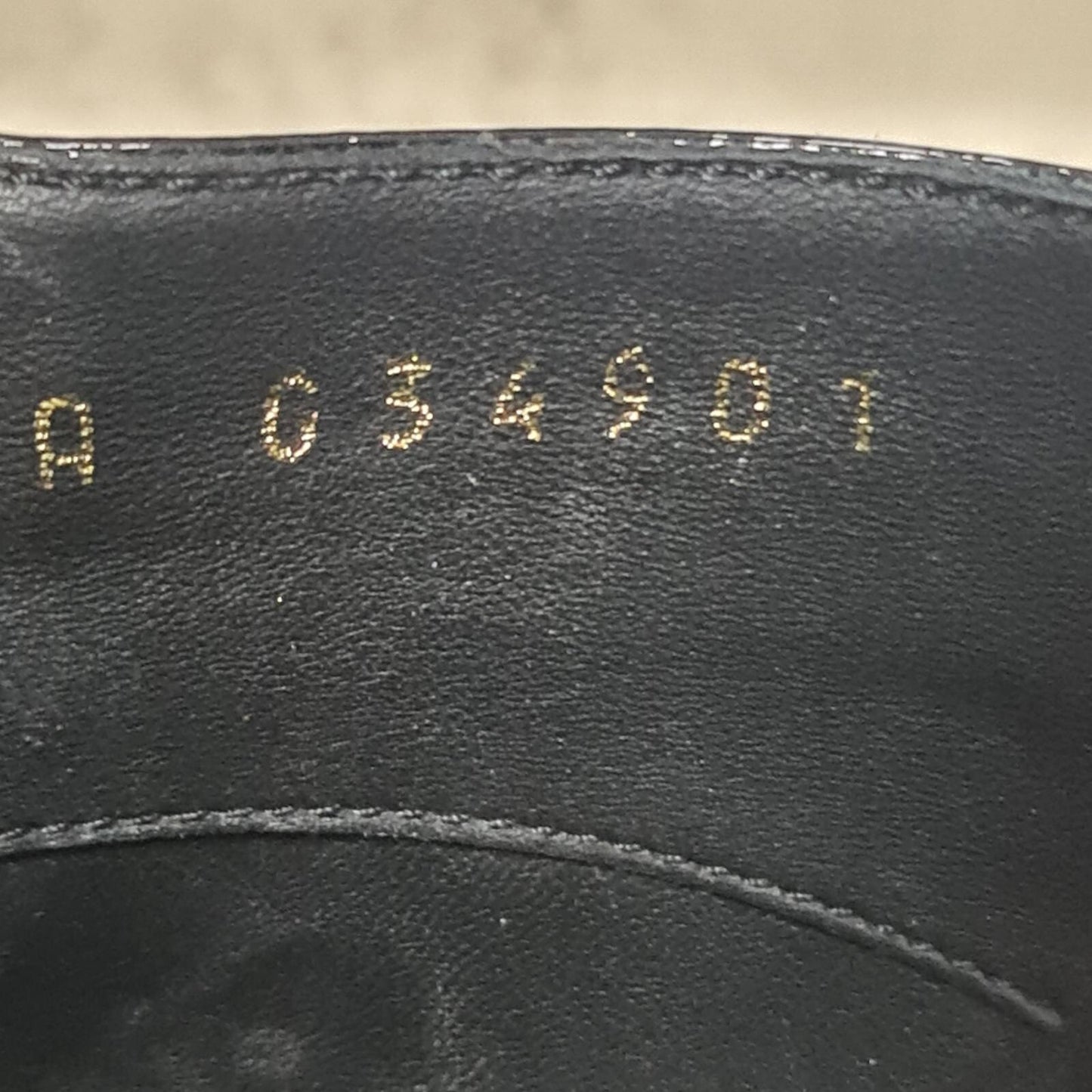 NWOB Chanel Gold Black Heels Sz.40,5