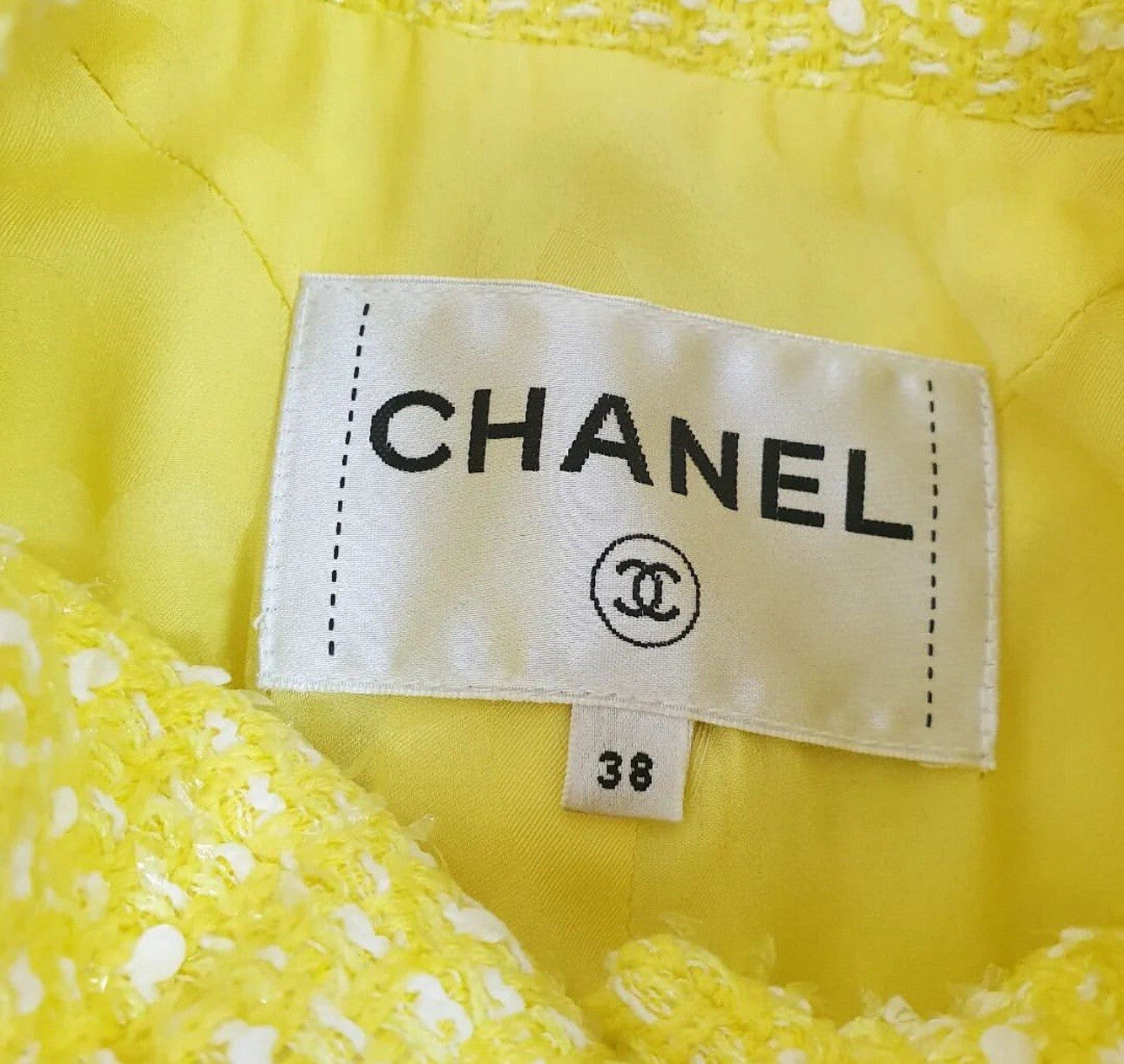 NWOT Chanel 19S Yellow Tweed Jacket Sz.38