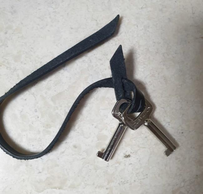 Louis Vuitton Men Epi Leather Messenger Bag