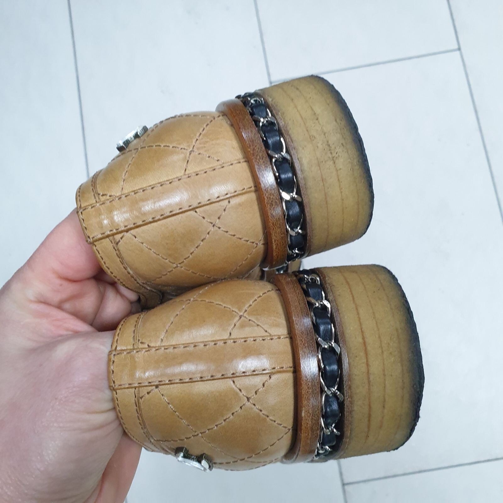 Chanel  Quilted Leather Chain Embellished Cap Toe Oxfords Sz.37.5