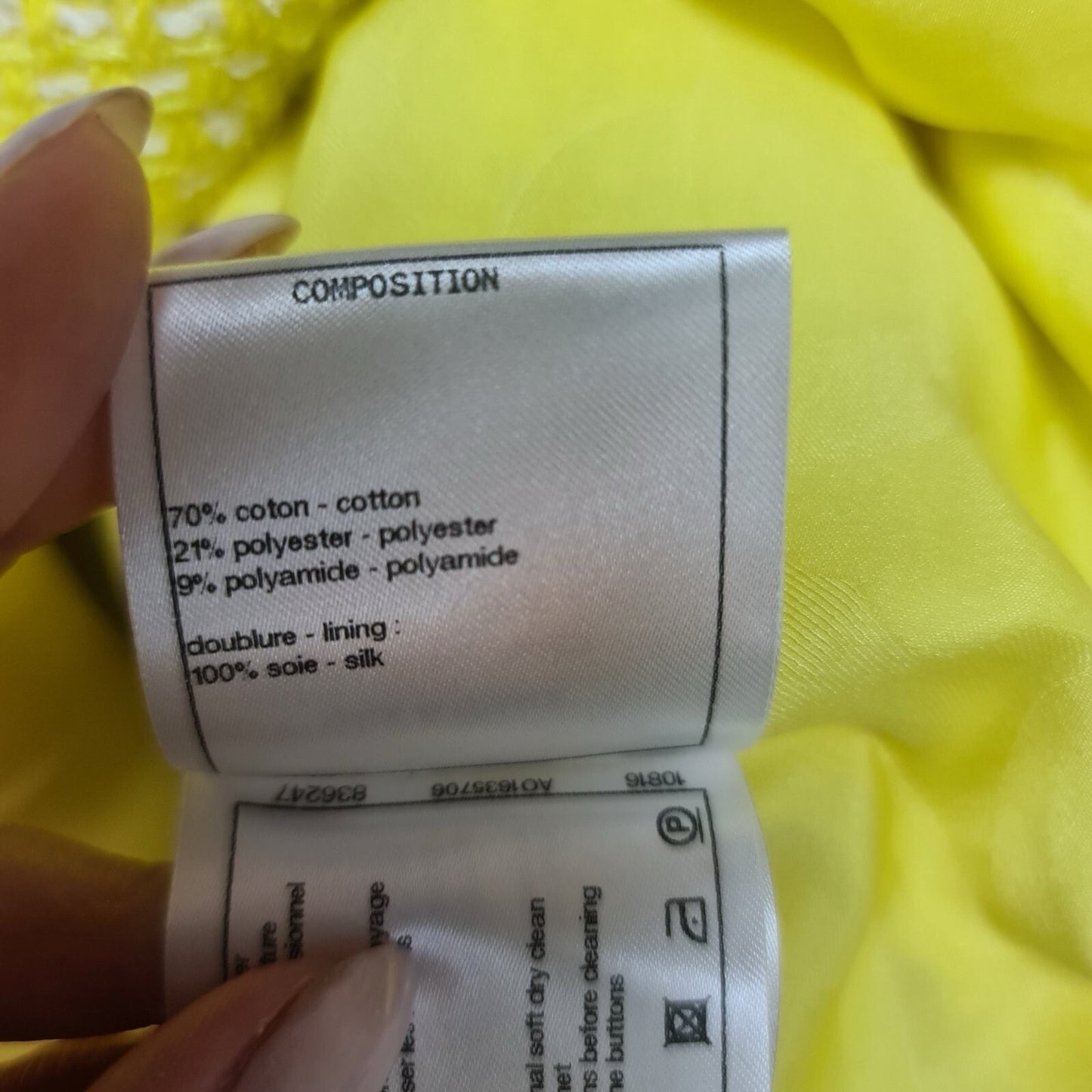 NWOT Chanel 19S Yellow Tweed Jacket Sz.38