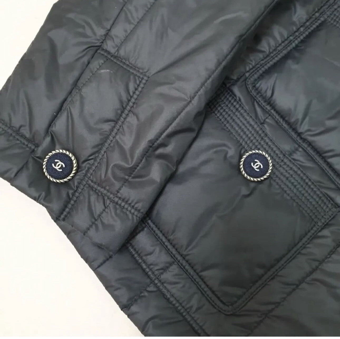 CHANEL 2013  NYLON PUFFER JACKET Sz.36