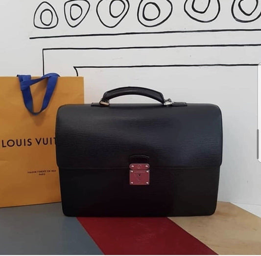 Louis Vuitton Men Epi Leather Messenger Bag