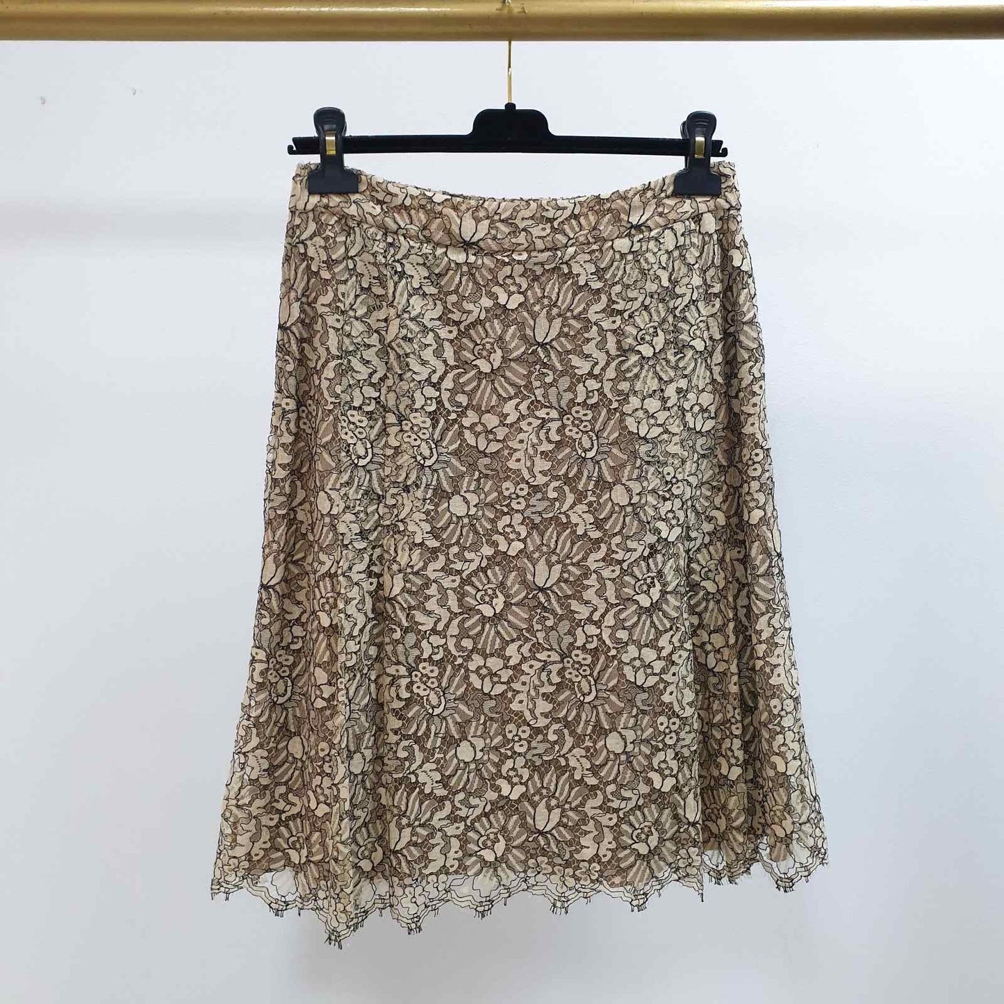 Chanel Beige Floral Lace Skirt Size 40