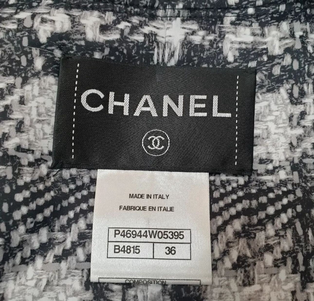 CHANEL 2013  NYLON PUFFER JACKET Sz.36