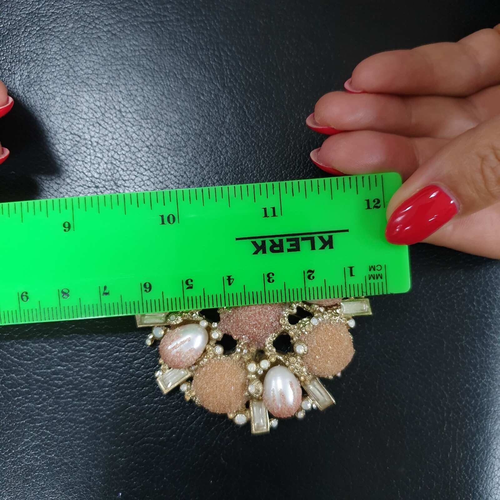 CHANEL 12P Artificial pearl Brooch
