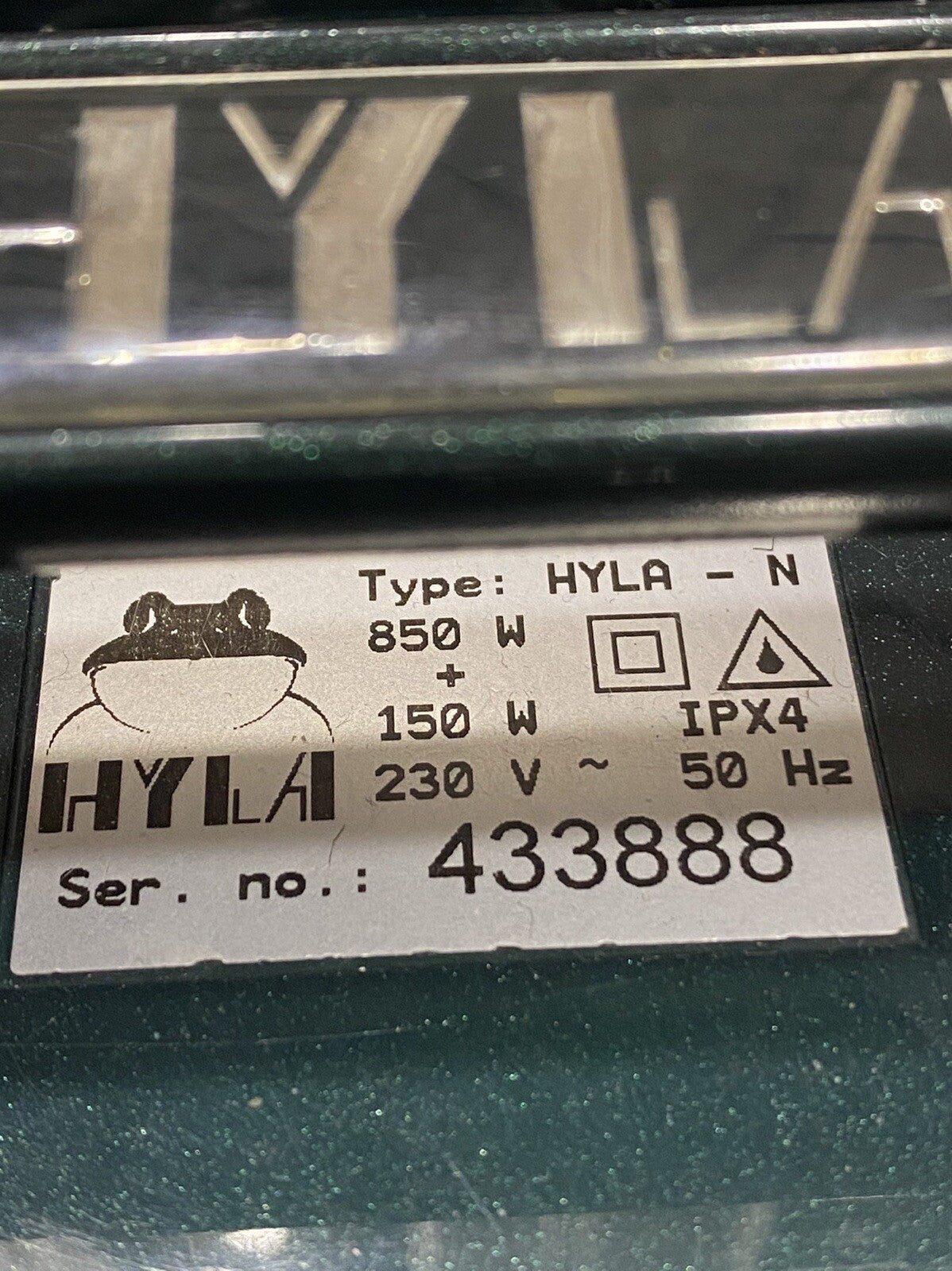 HYLA GST Swarovski-Encrusted Vacuum Cleaner