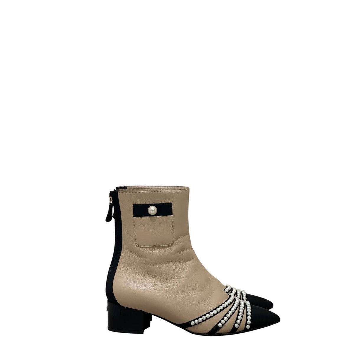 Chanel CC Cap Toe Pearl Embellished Ankle Boots Sz.38.5 Pre-owned
