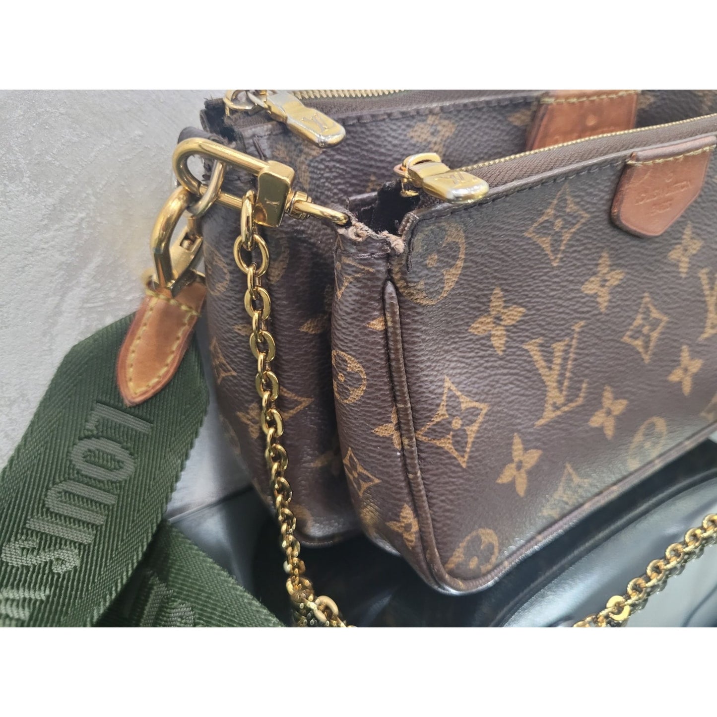 Louis Vuitton Multi Pochette Accessoires Crossbody Bag pre-owned