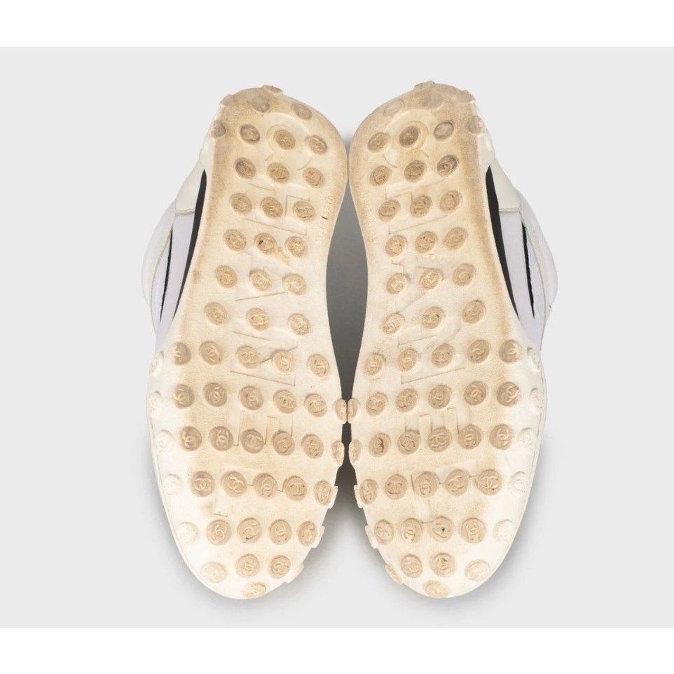 Chanel White Textile Sneakers - Size 37 Pre-owned