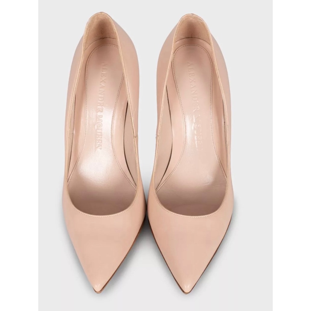 Alexander McQueen Beige Pointed Toe Stiletto Pumps EU 37 Pre-owned