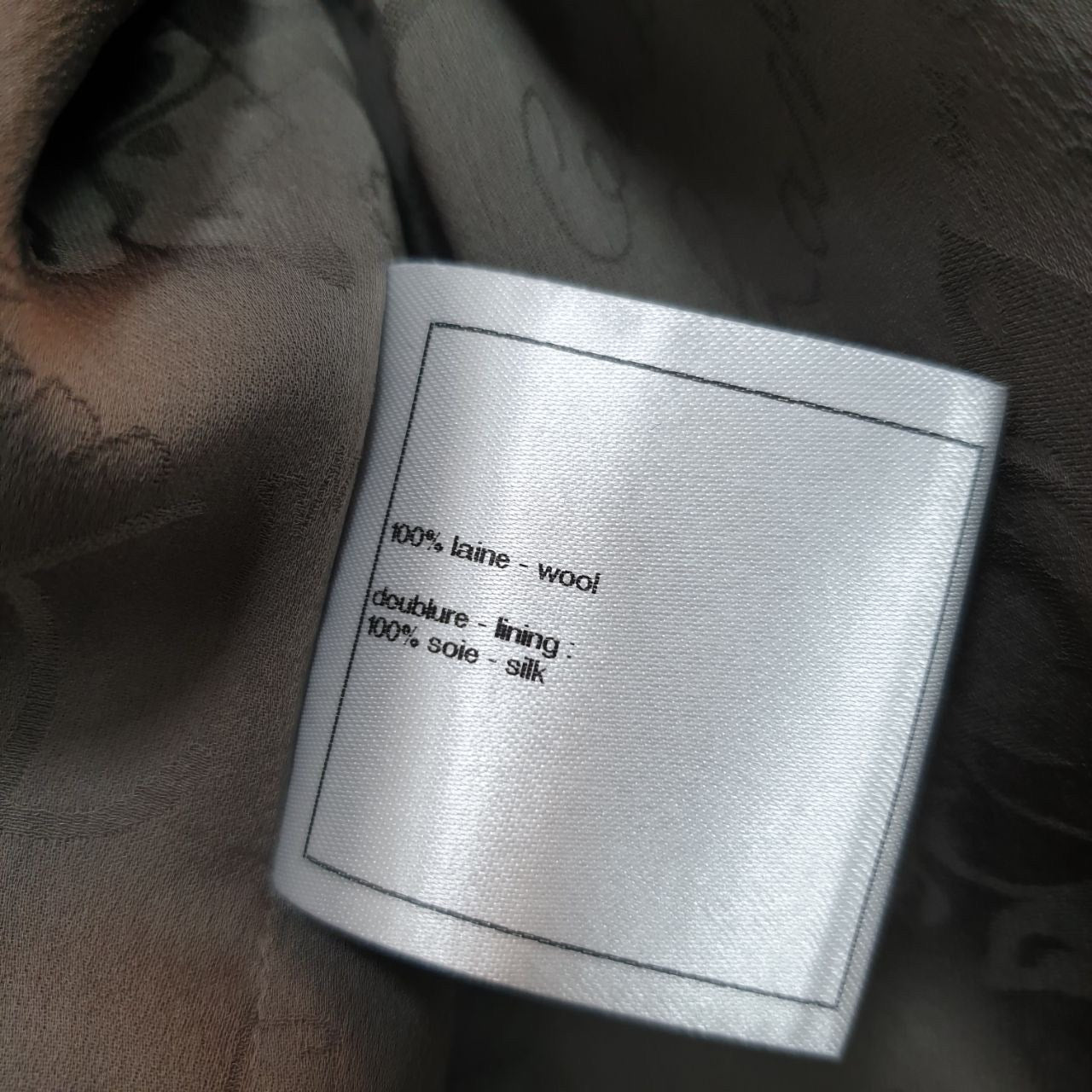 Chanel Edinburgh Tweed Gray/Black Cropped Jacket - Size 40 Pre-owned