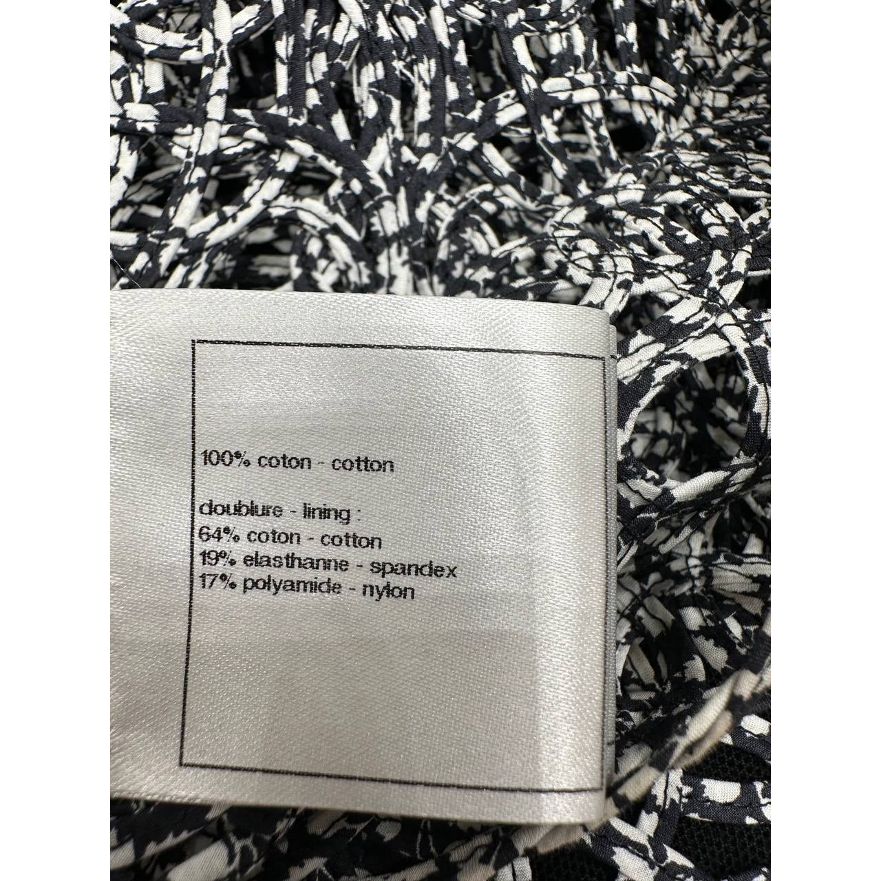 Chanel Black & White Lace Two-Piece Suit Sz.36 Pre-owned