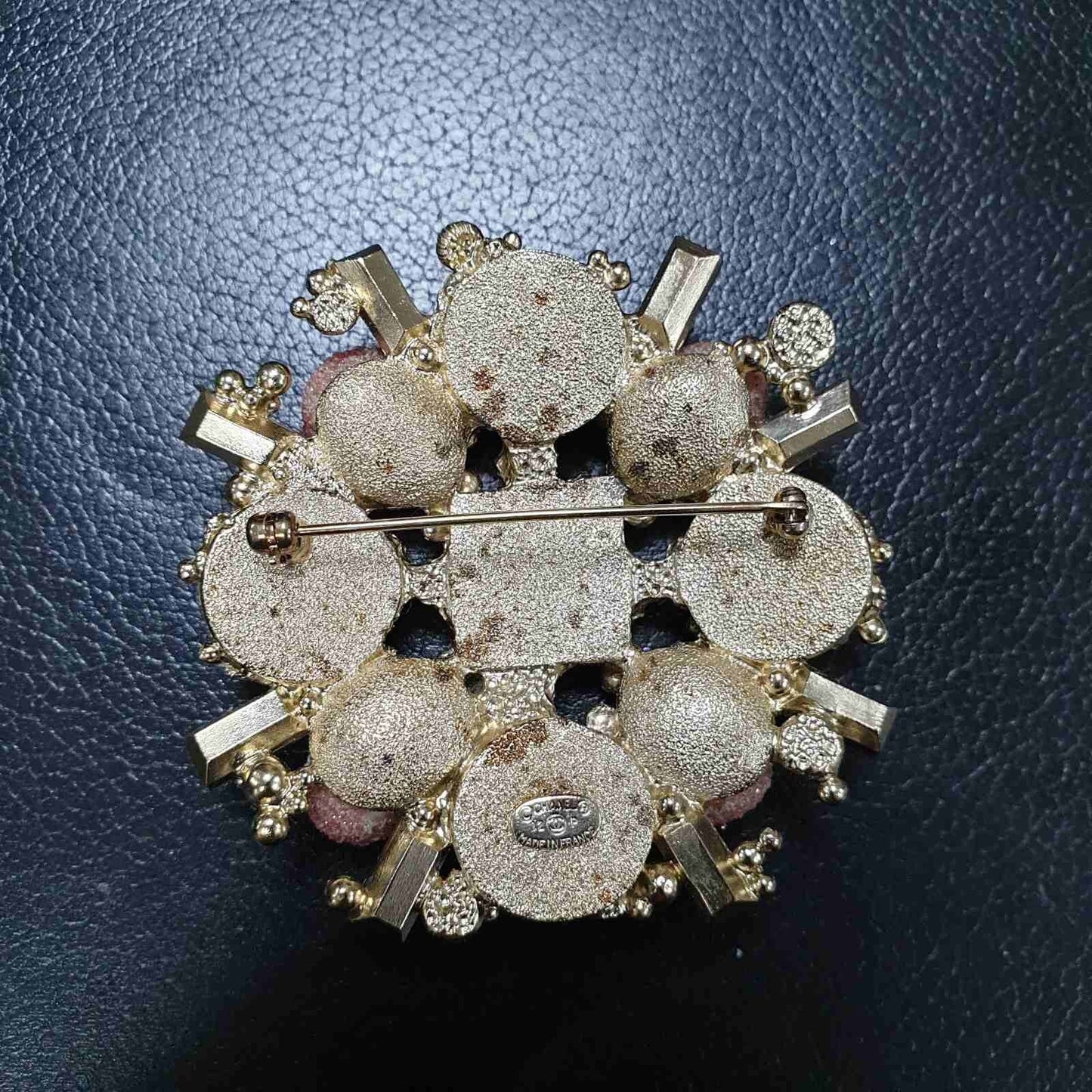 CHANEL 12P Artificial pearl Brooch