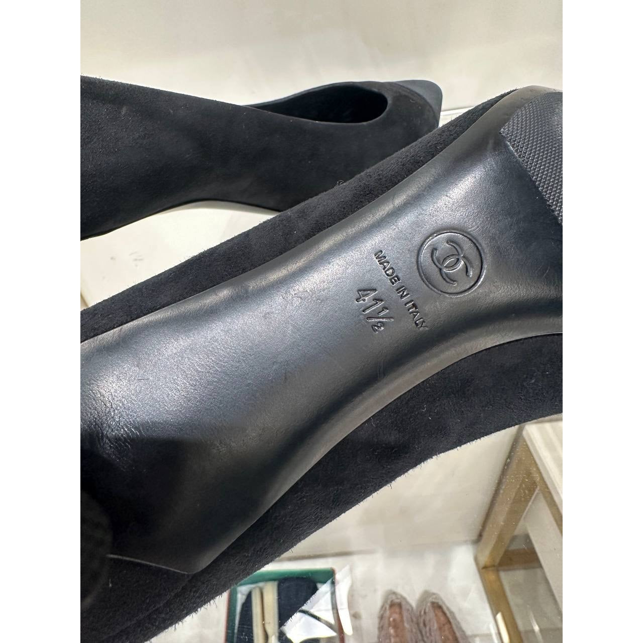 Chanel Black Suede Textile Pointed Toe Pumps 41 Pre-owned