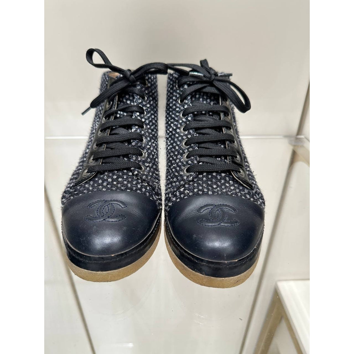 Chanel Tweed & Leather High-Top Sneaker Sz.36,5 Pre-owned
