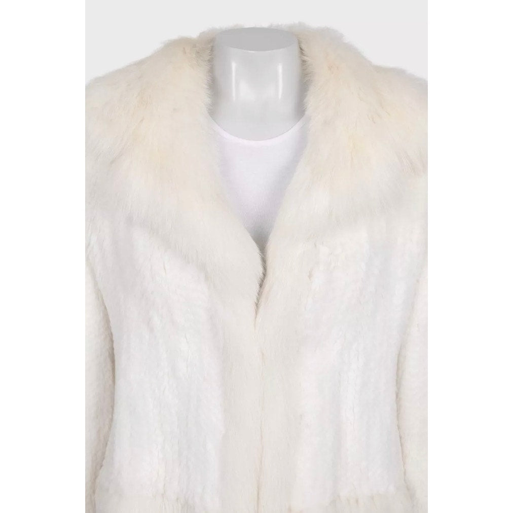 Valentino Roma Luxurious White Faux Fur Coat - Size XL Pre-owned