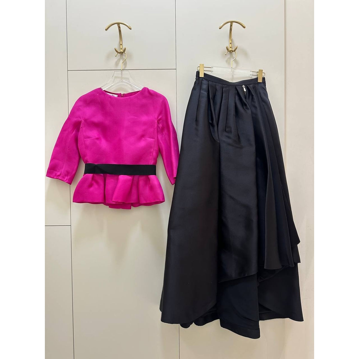 Christian Dior Fuchsia Silk Top & Black Skirt Set Sz.38 Pre-owned