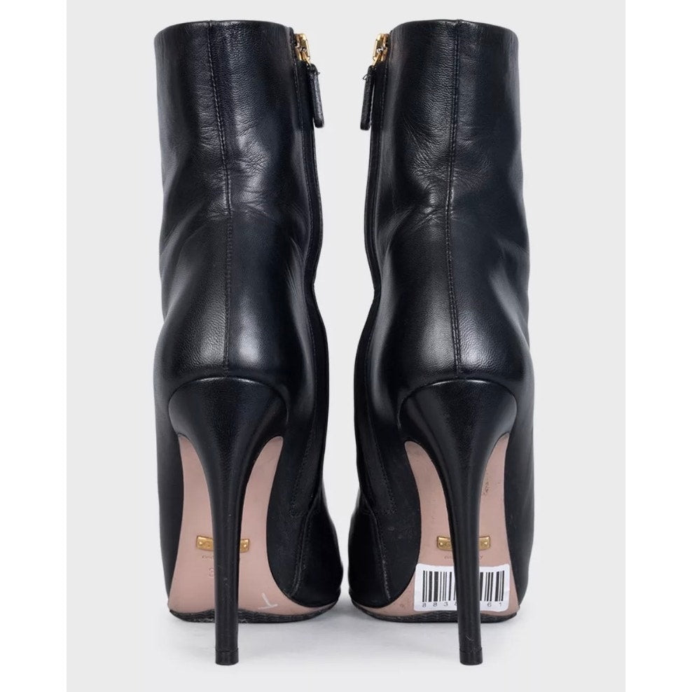 Gucci Black Leather Ankle Boots with Gold Hardware Sz.34.5 Pre-owned
