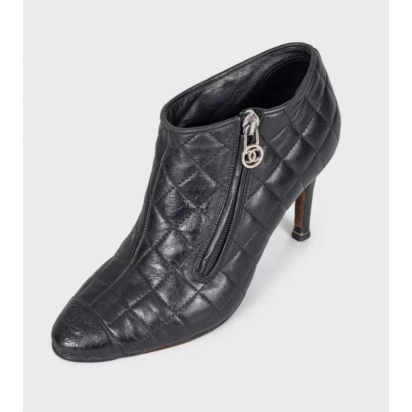 CHANEL Black Quilted Leather Zip Ankle Boots 37.5 Pre-owned