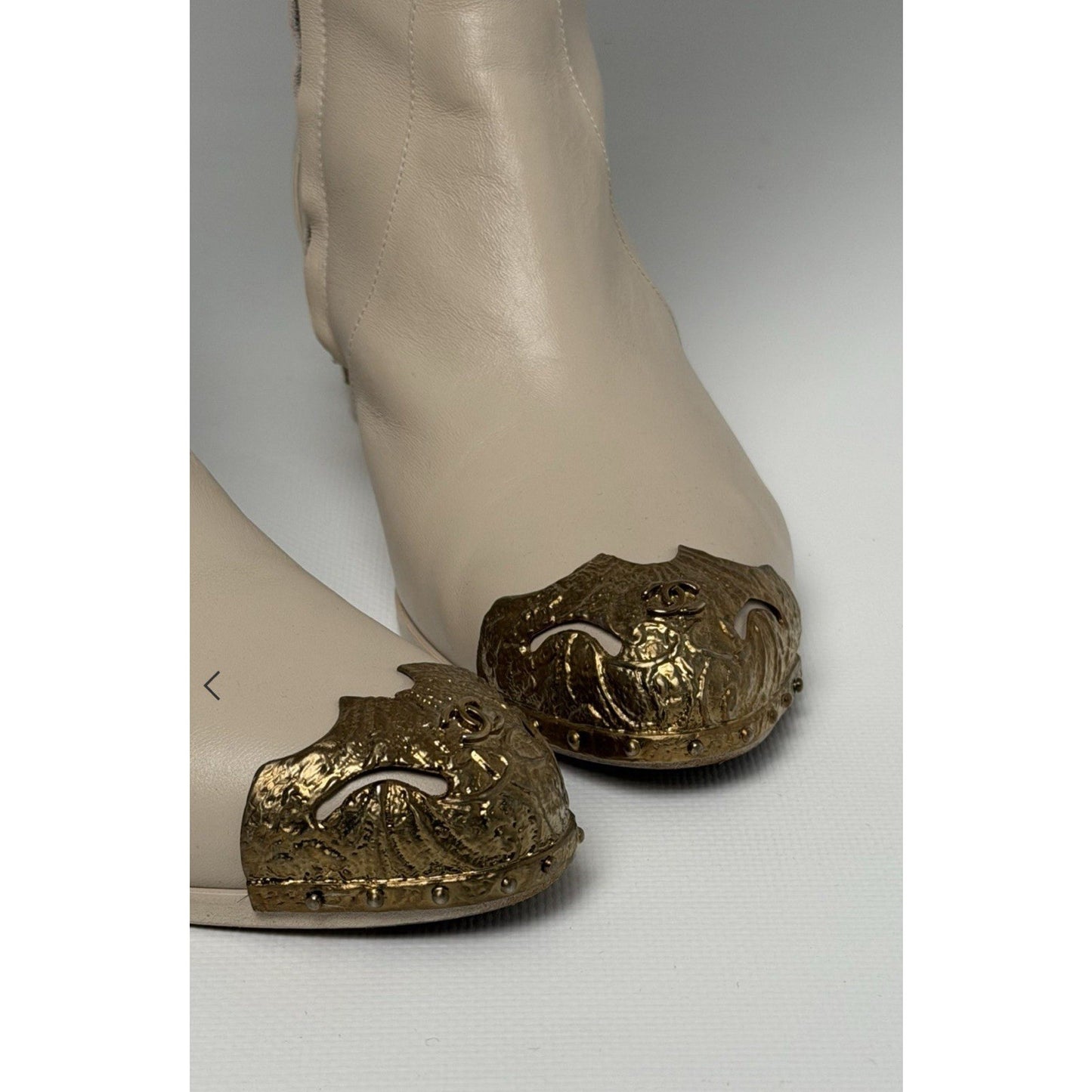 Chanel Beige Leather Paris Dallas Metal Cap Toe Thigh High Boots/Bootie Sz. 40 Pre-owned