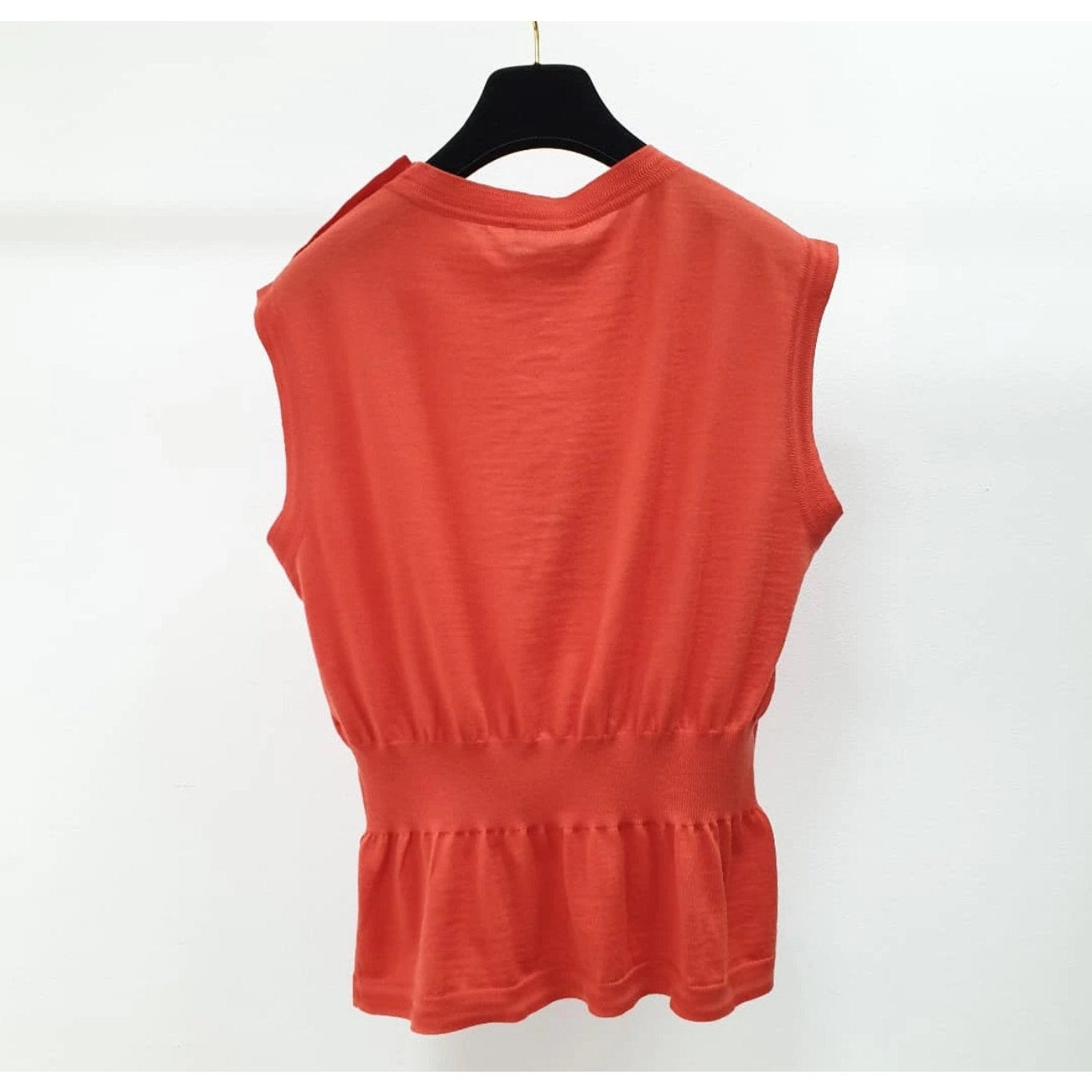 NWT Chanel Coral Red CC Buttons Jersey Top Sz.40 pre-owned
