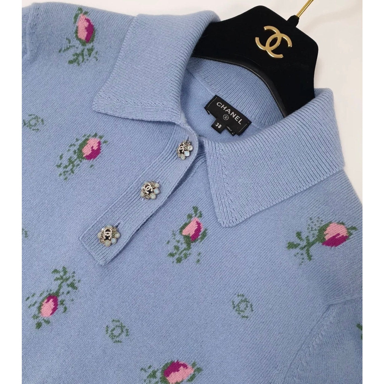 CHANEL Light Blue Floral Cashmere Knit Polo Top Sz. 38 pre-owned