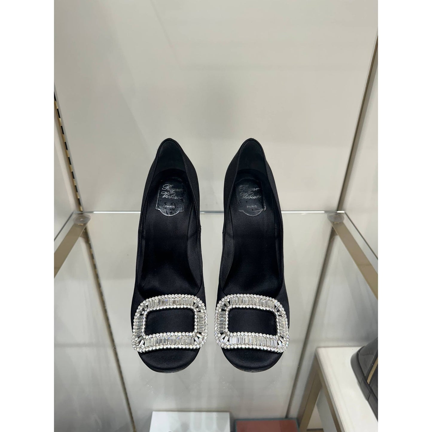 Roger Vivier Black Satin Crystal Buckle Heels Sz.39 pre-owned