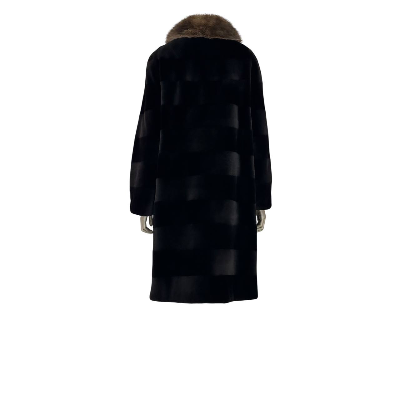 Diamond Faux Furs Luxury Italian Platinum Coat - Size L Pre-owned