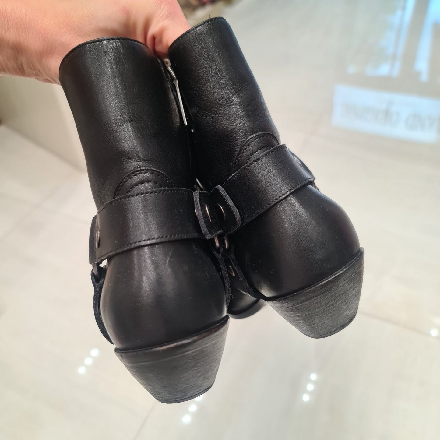 Saint Laurent Black Leather Texan Ankle Boots Sz.37 pre-owned