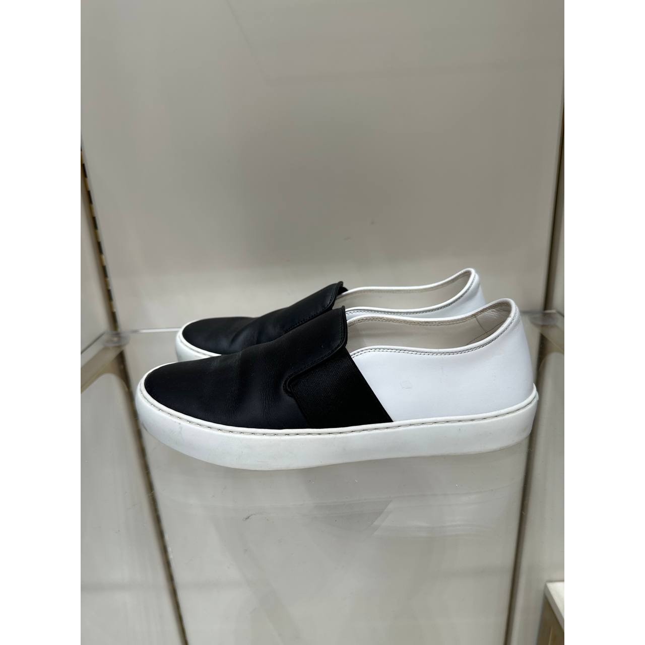 Chanel leather Slip-on flats Sz.36 Pre-owned