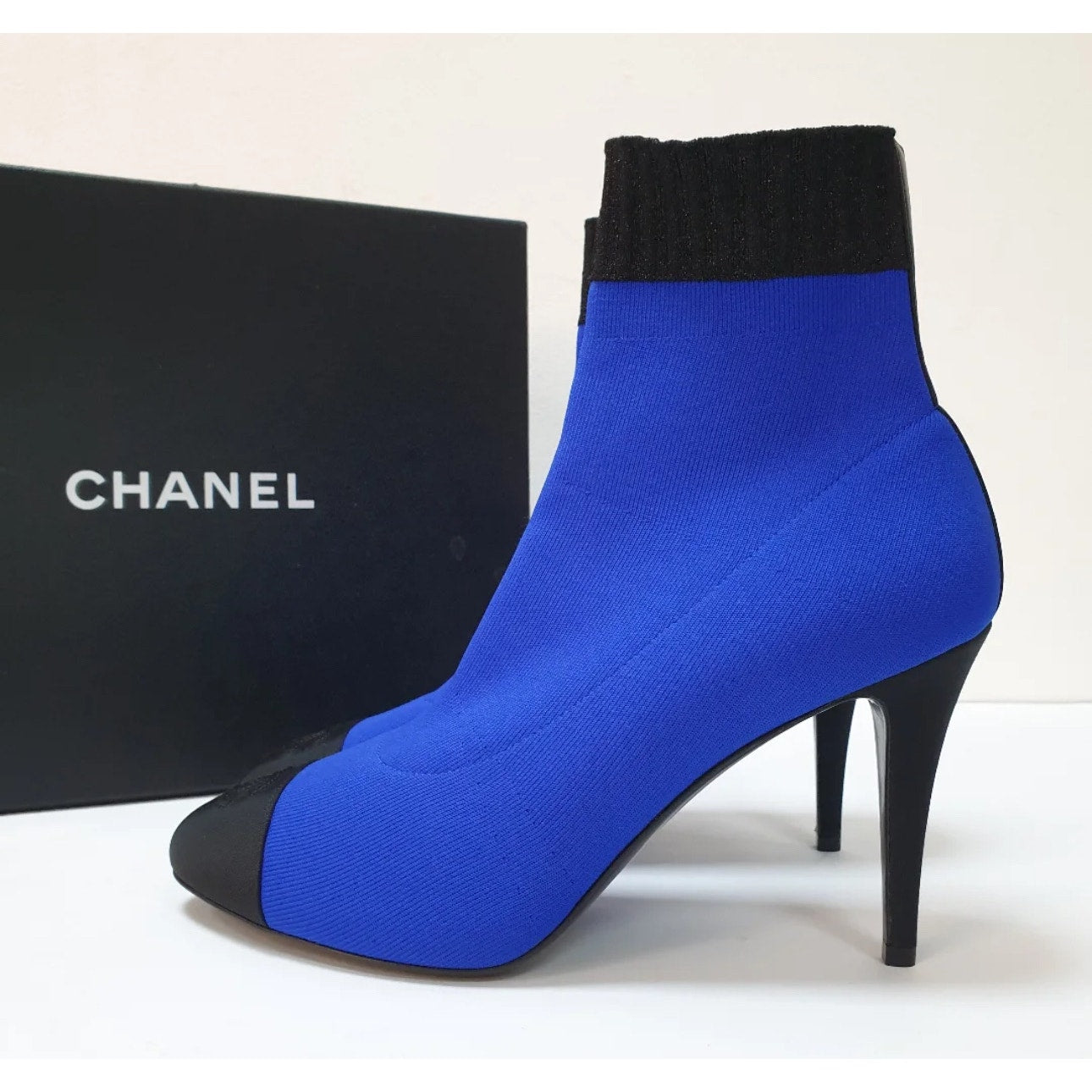NWOB CHANEL 2019 Cobalt Blue Sock Booties Sz.41 Pre-owned