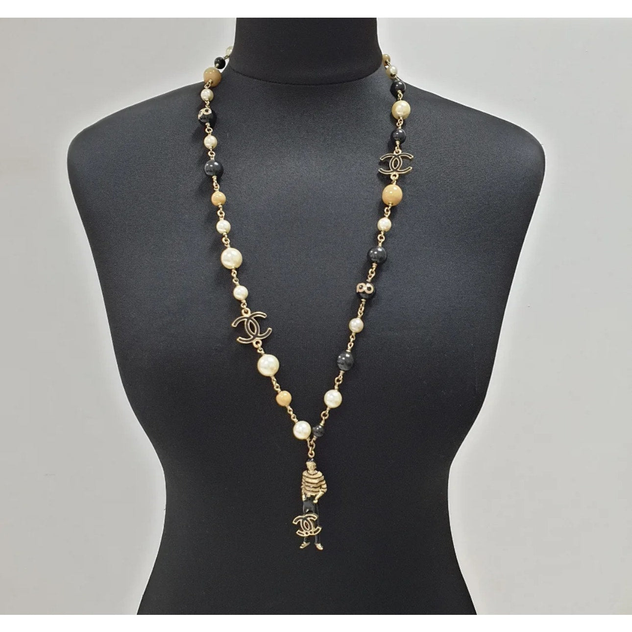 Chanel 2010 CC Gold Metal Necklace Pre-owned