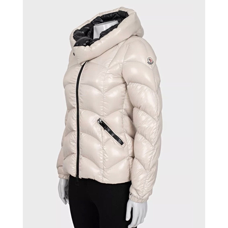 Moncler Women's White Down Puffer Jacket - US 0/XXS Pre-owned