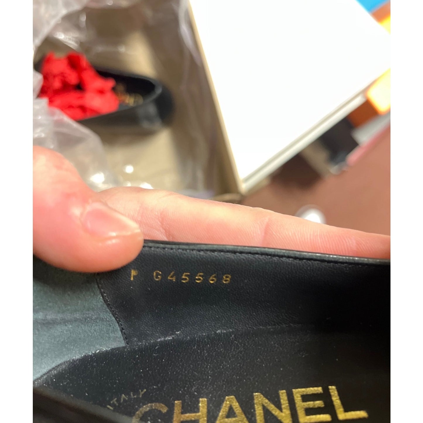Chanel Black Leather CC Logo Ballet Flats - Size 38.5 pre-owned