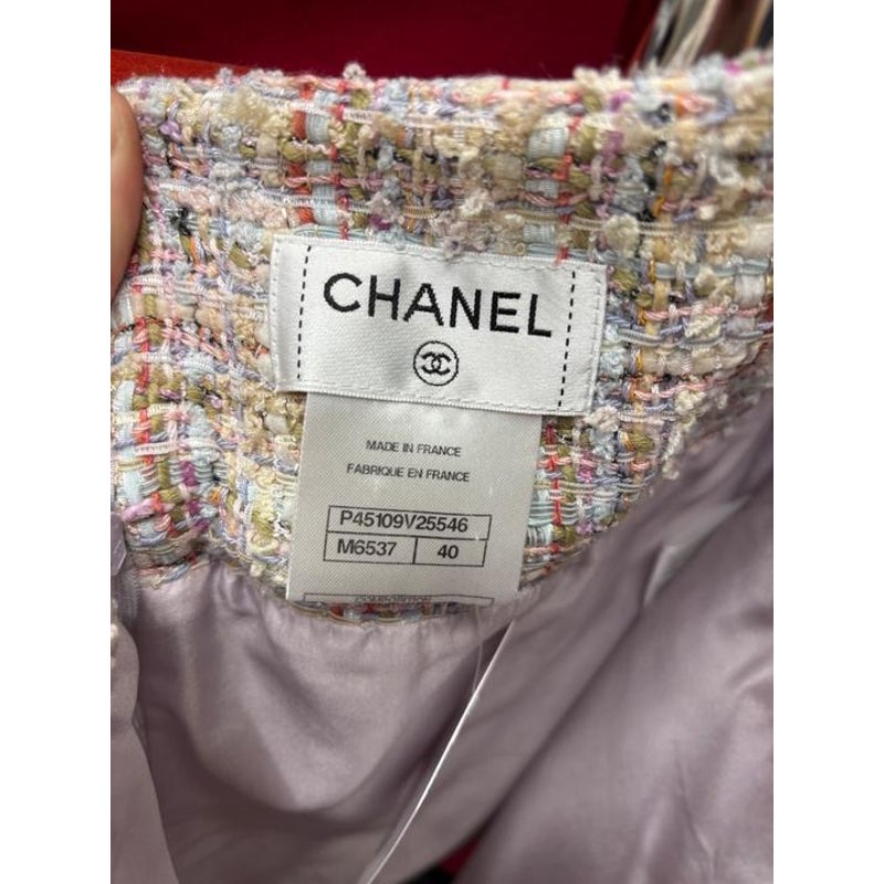 Chanel Multicolor Tweed Skirt - Silk Lined EU 40/L Pre-owned