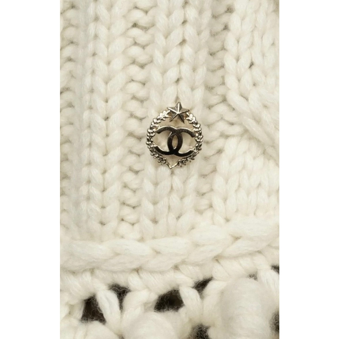 Chanel 2009 White Cashmere Knit Dress Sz.36 Pre-owned