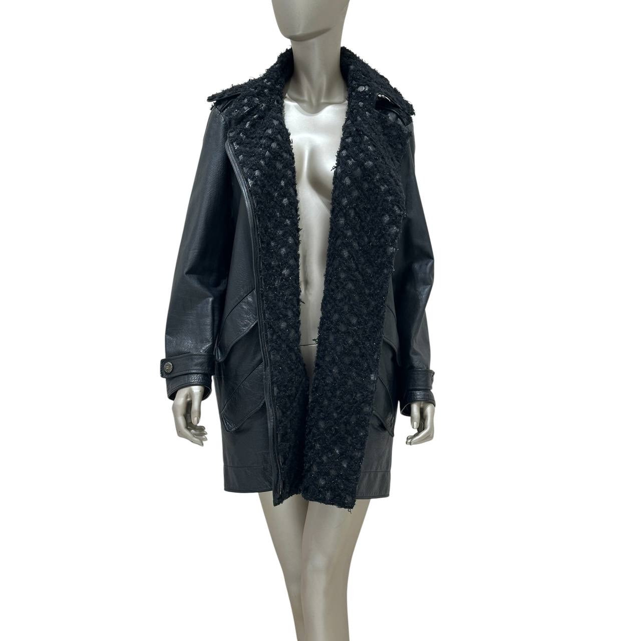 CHANEL Vintage Black Leather Bouclé Trim Jacket Sz. 42-44 Pre-owned