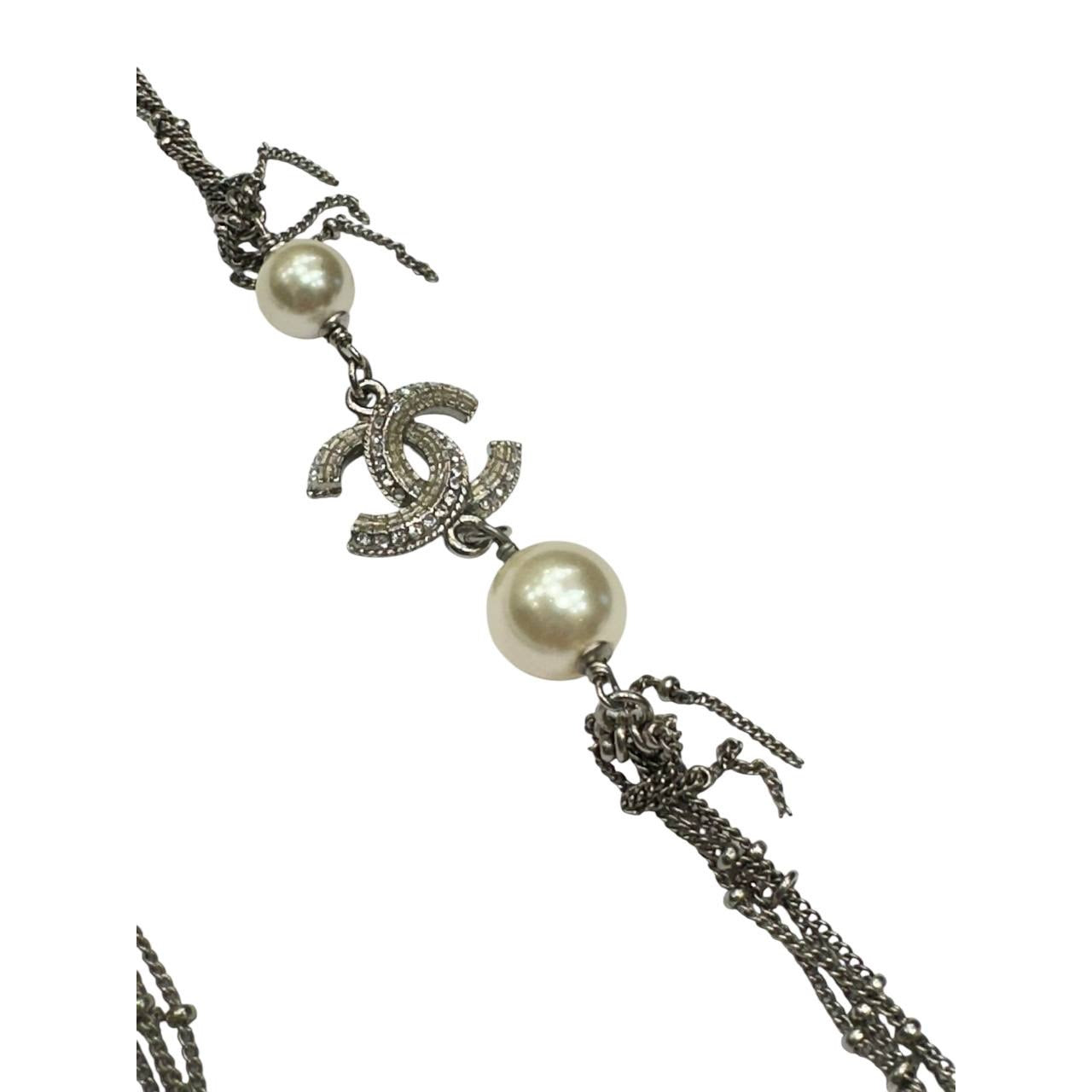 Chanel 2014 Pearl Pendant Necklace Silver Tone pre-owned
