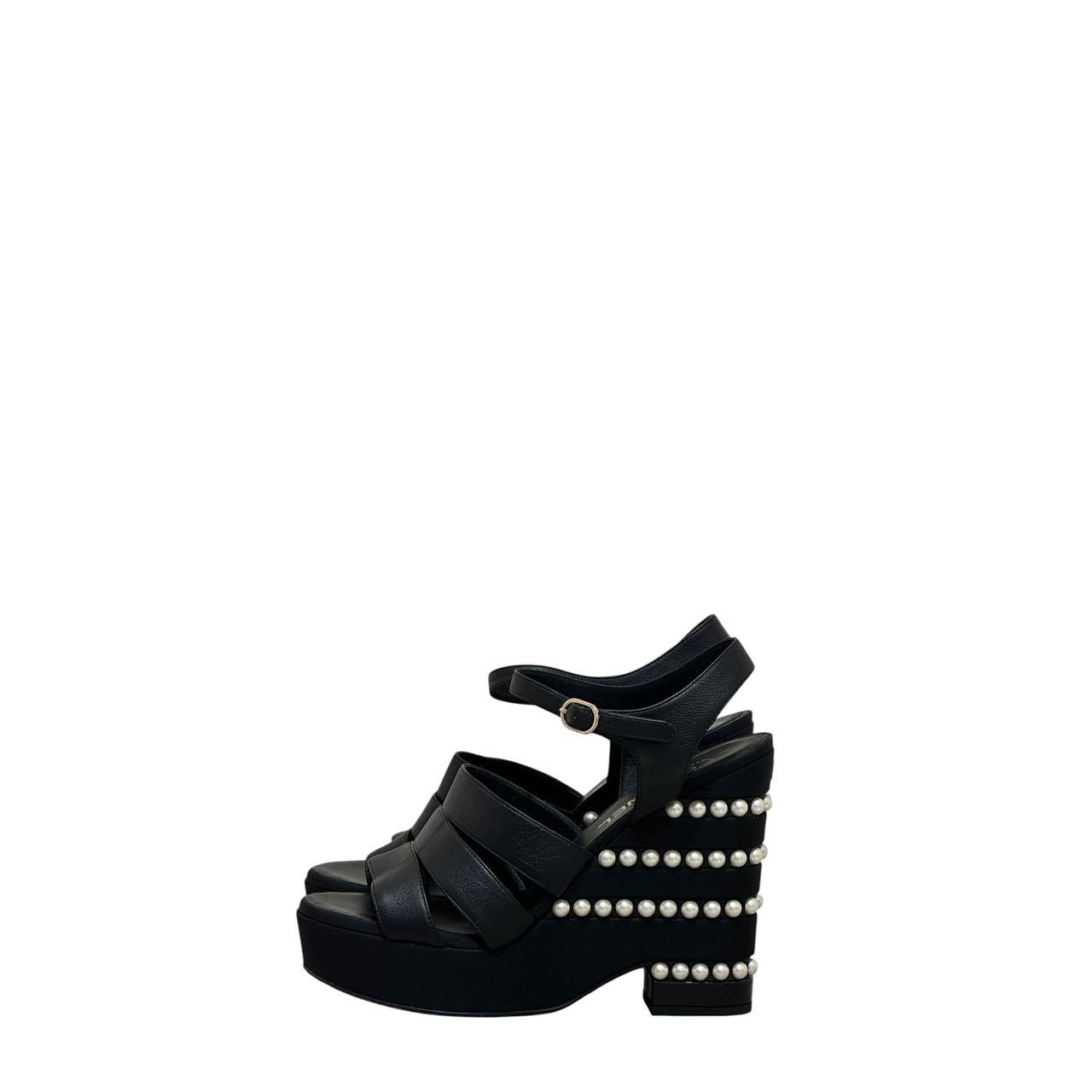 Chanel 2019 Black CC Logo Faux Pearl Platform Sandals Sz.38.5 Pre-owned