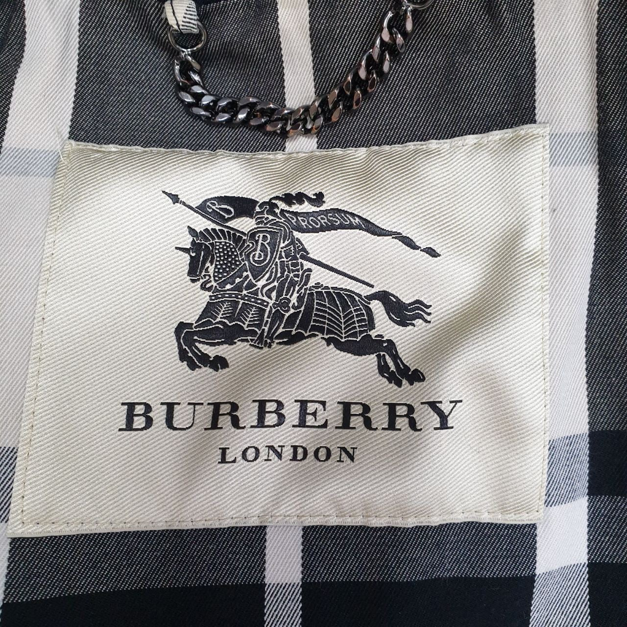 Burberry Black Double Breasted Trench Coat - Size 40 Pre-owned