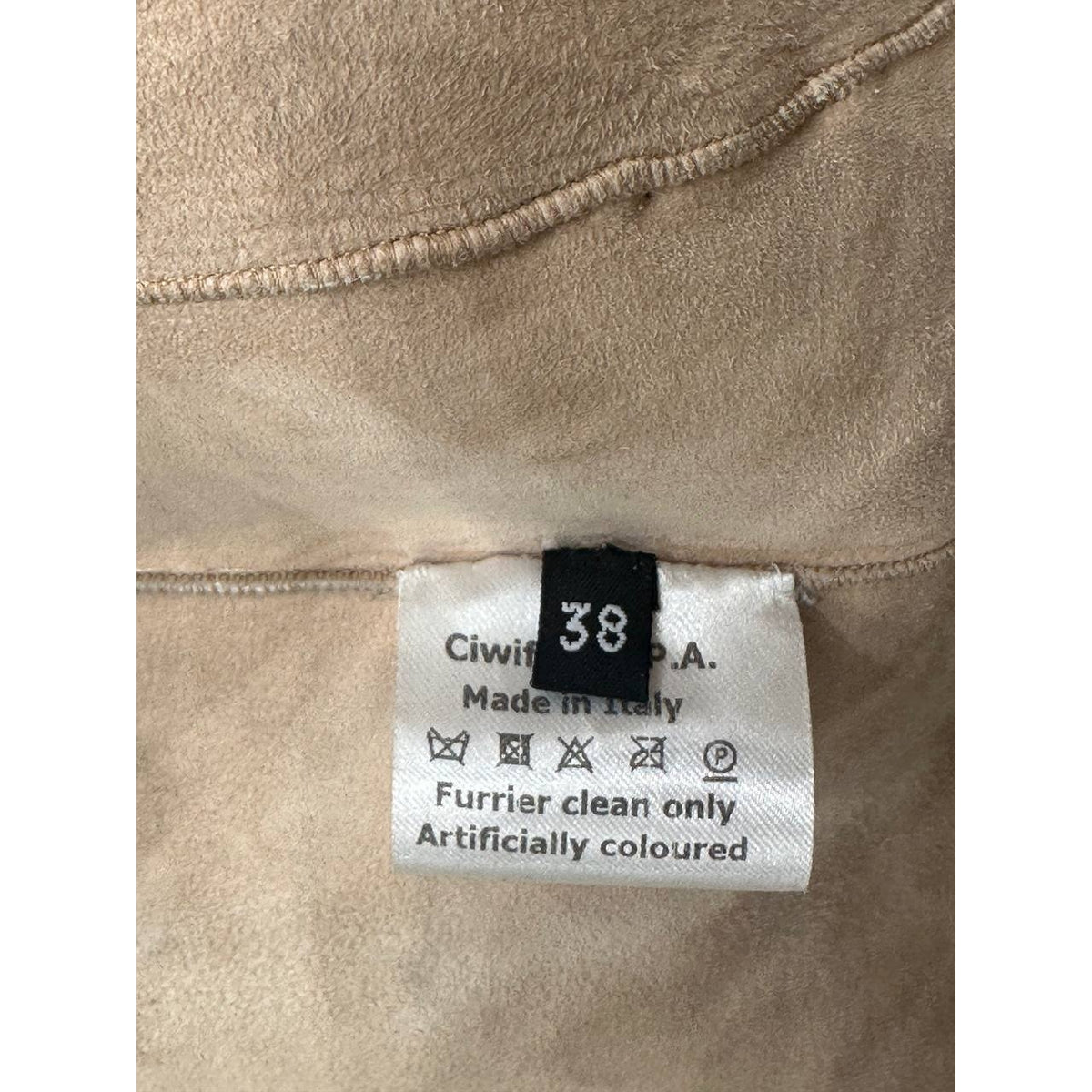 Giambattista Valli  Lamb  Ruffle Coat IT 38 Pre-owned
