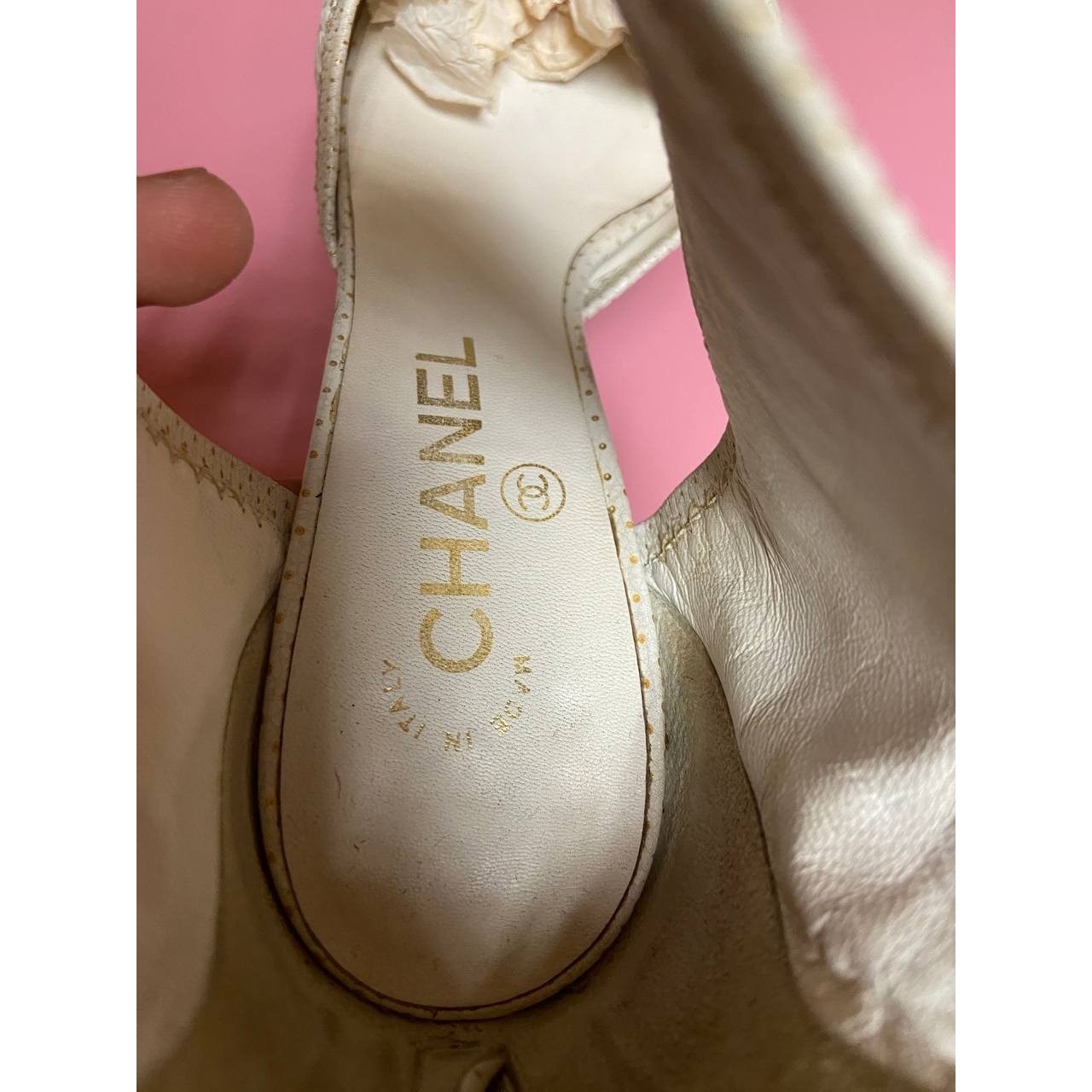 Elegant Chanel Vintage Polka Dot Leather Sandals Size 37 Pre-owned