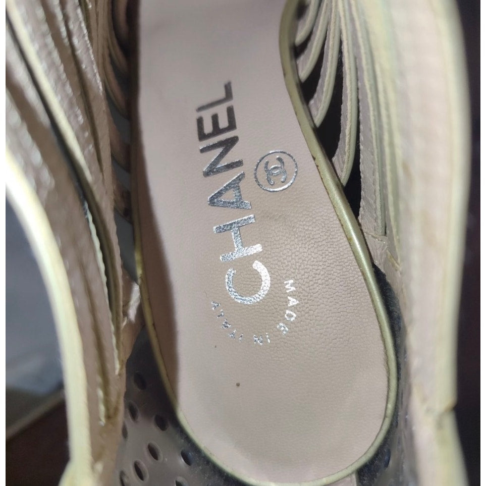 Chanel Cruise 2009 Gold Sculpted Heel PumpsSz.36 Pre-owned