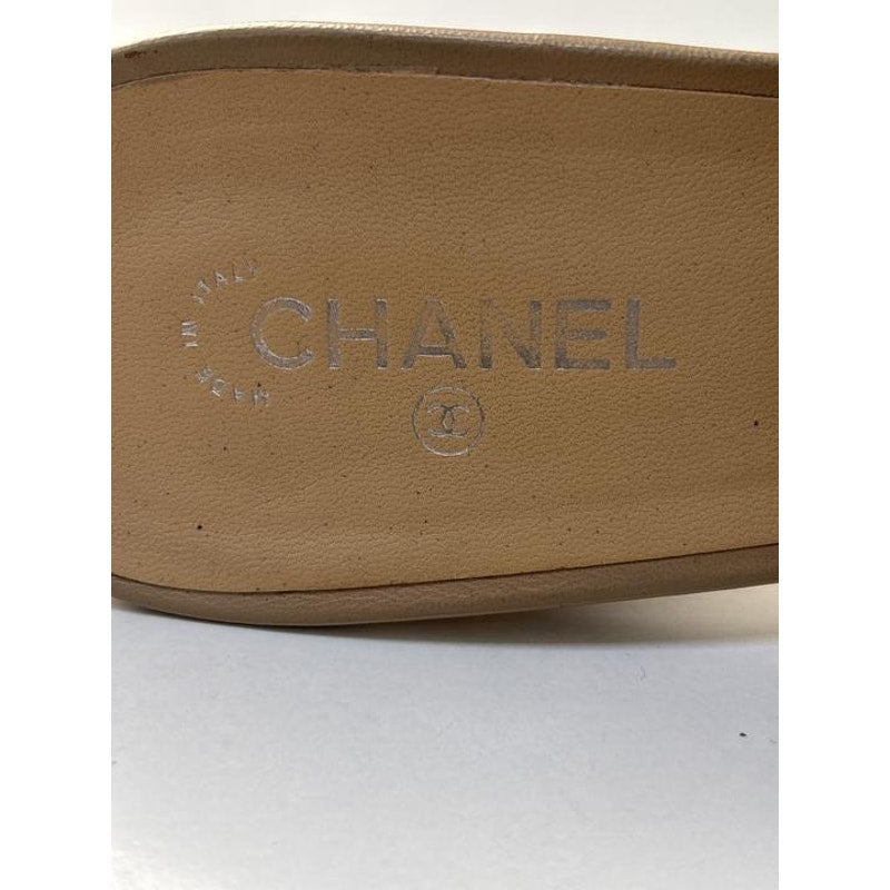 Chanel Beige & Black Leather Mules Size 40 Pre-owned