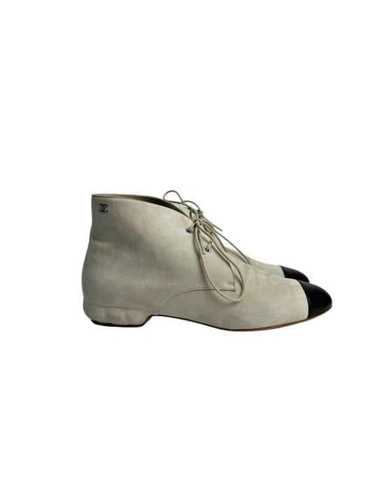 Suede Lace-Up Boots with Contrasting Toe Cap