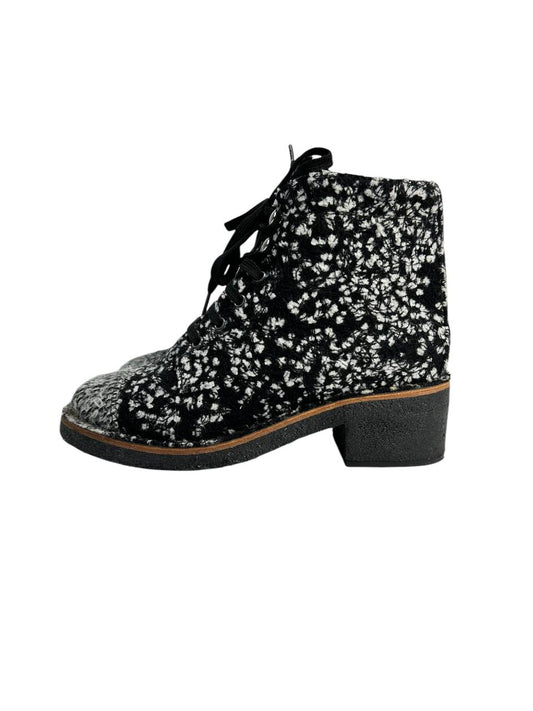 Textured boucle ankle boots for everyday wear